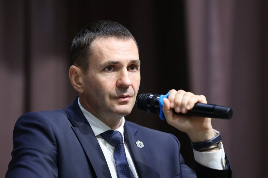 Дмитрий Демешин провел свой первый эфир в соцсетях