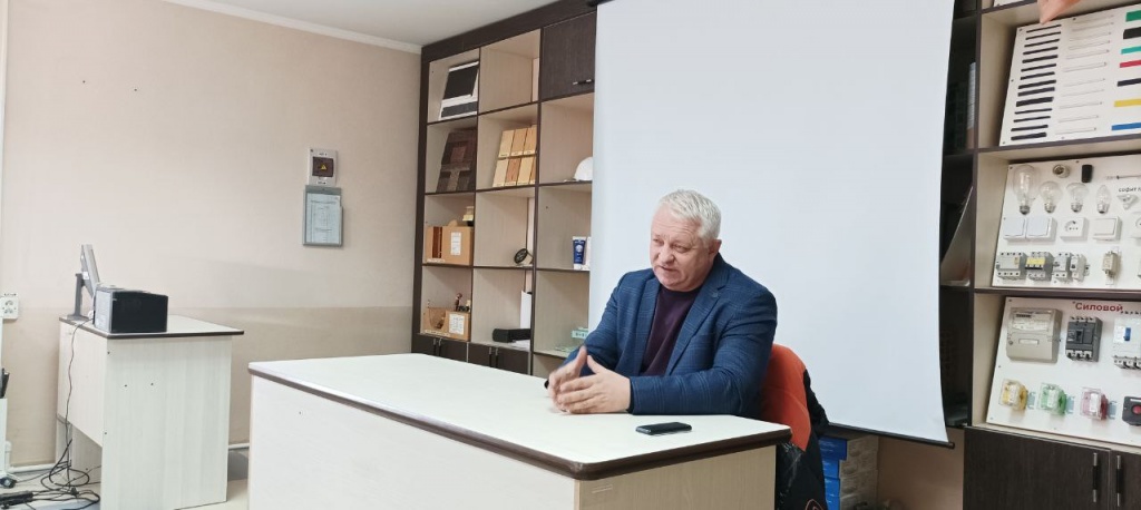 Глава Лесозаводска пожаловался в прокуратуру на автора блюза про плохого мэра