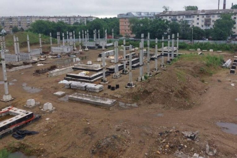 Концессионера школы в столице ЕАО обязали вернуть свыше 900 млн рублей