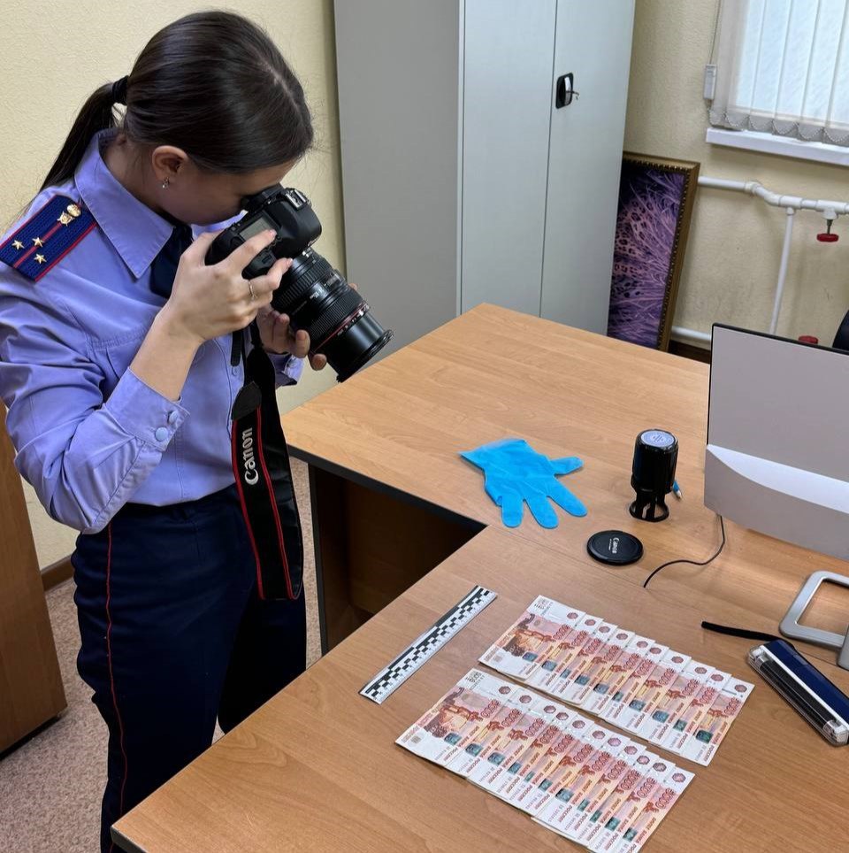 Три сотрудника СВТУ Федерального агентства по рыболовству попали под следствие