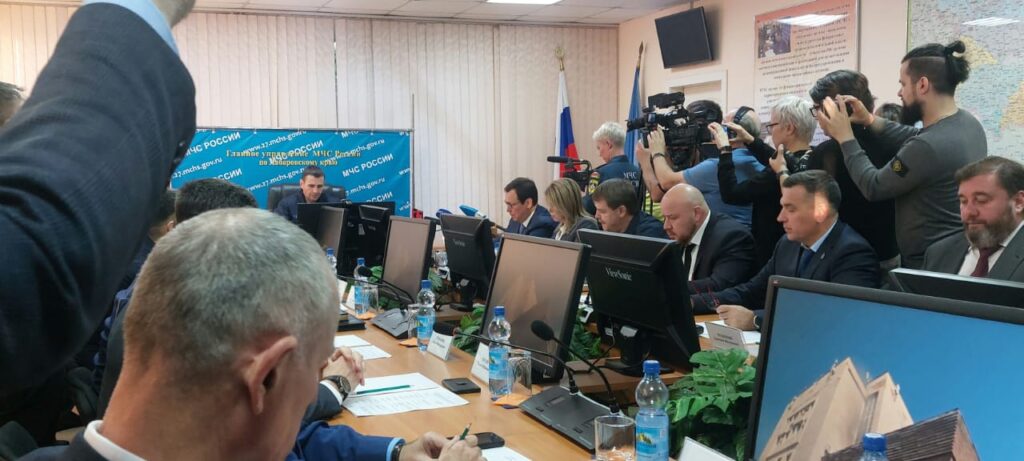Пятеро мигрантов, задержанных по делу о пожаре в театре Музкомедии, находились в России незаконно