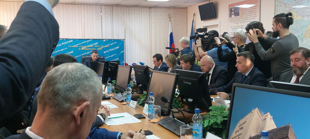 Пятеро мигрантов, задержанных по делу о пожаре в театре Музкомедии, находились в России незаконно