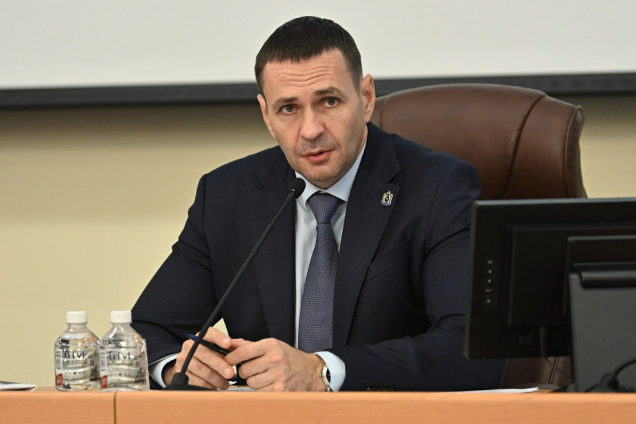 Демешин обсудил с ветеранами подготовку к 80-й годовщине победы в Великой Отечественной войне