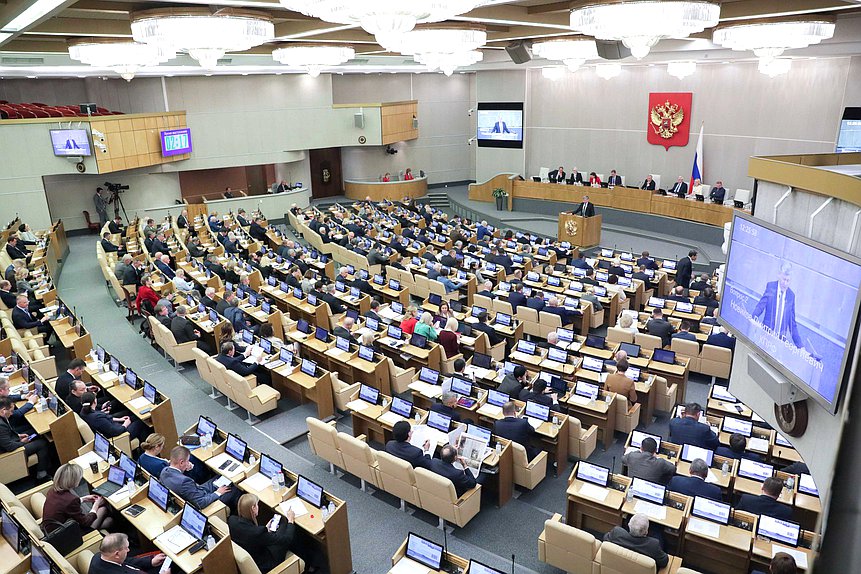 Искусство управления потоками: Путин подписал «миграционный пакет»