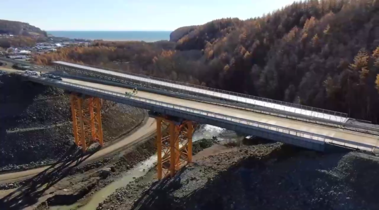 39 полувагонов с углем сошли на пути к порту Эльга в Хабаровском крае