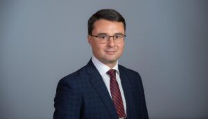 евгений меркулов