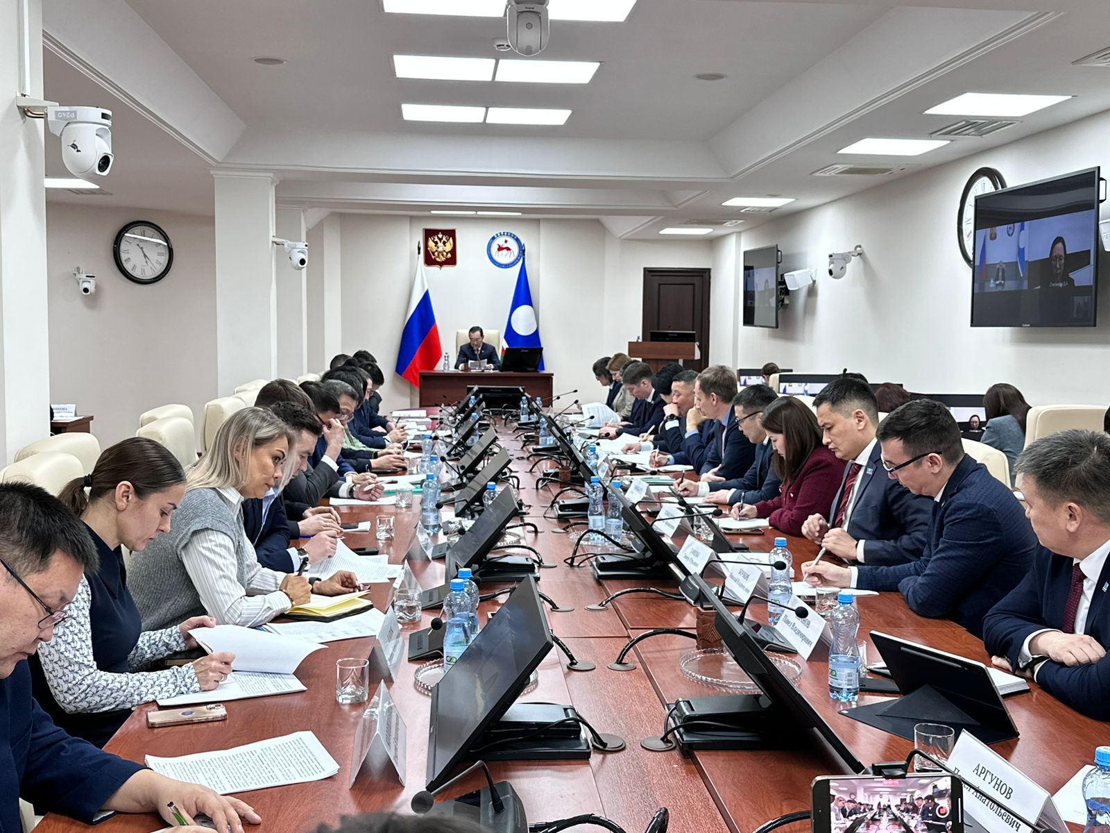 Глава Якутии велел подчиненным пользоваться искусственным интеллектом