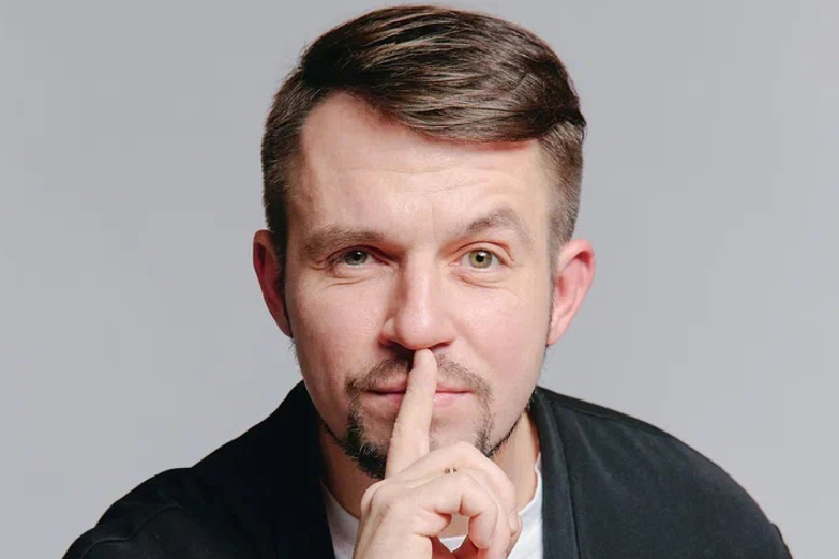 Чиновник правительства Хабаровского края уволен в связи с утратой доверия