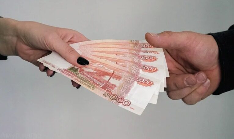 В Приморье за взятки осудили экс-сотрудников управления Россельхознадзора