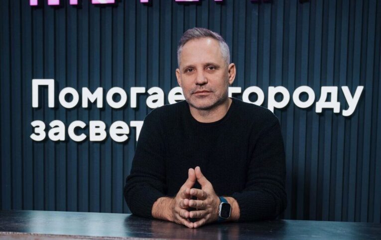 LED в больших городах: какие возможности открывает реклама на экранах?