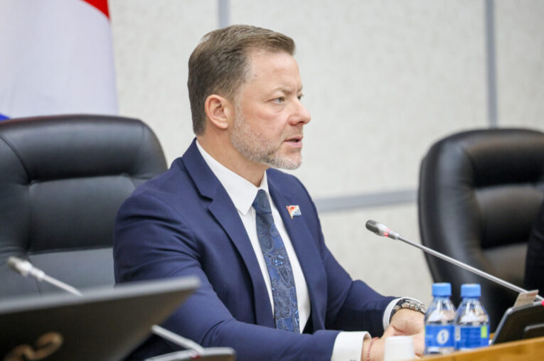 Спикер ЗС Приморья Антон Волошко возглавил фракцию Единой России в краевом парламенте