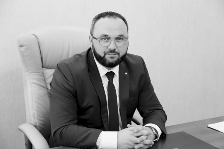 Из жизни ушел экс-министр спорта Хабаровского края Семен Экшенгер