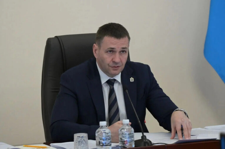 Дмитрий Демешин взял под личный контроль ситуацию с пожарами в регионе