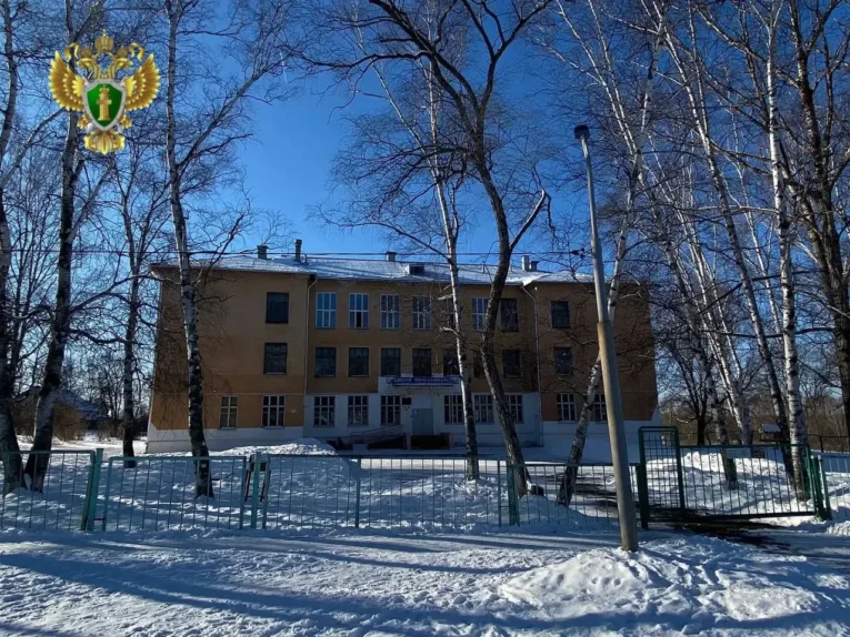 В Хабаровском крае директор-подрядчик пойдет под суд за фиктивный ремонт школы