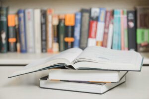 Издательство по предписанию ФАС снизило цены на учебники