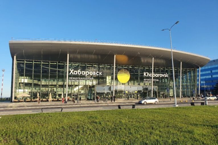 В Хабаровский край привезли 45 тысяч клопов и личинок
